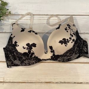 Victoria Secret Padded Push-Up/ 34D